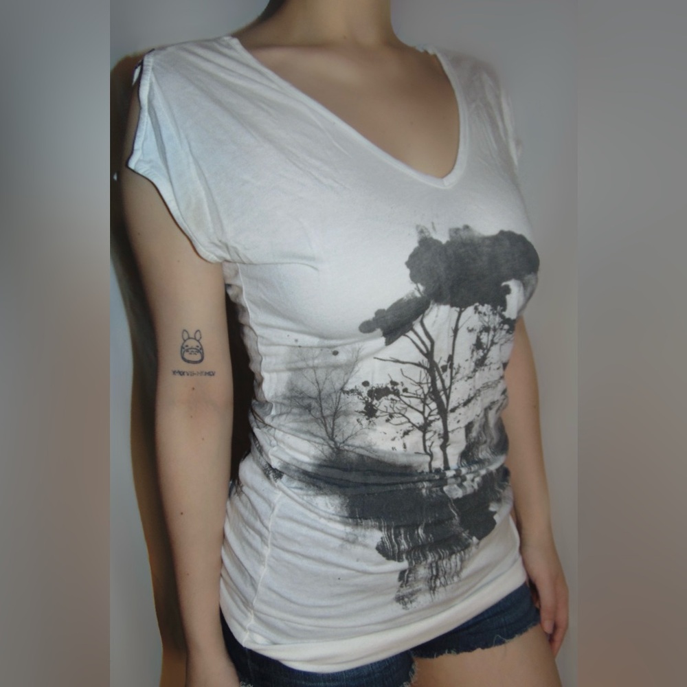Grunge forest tee